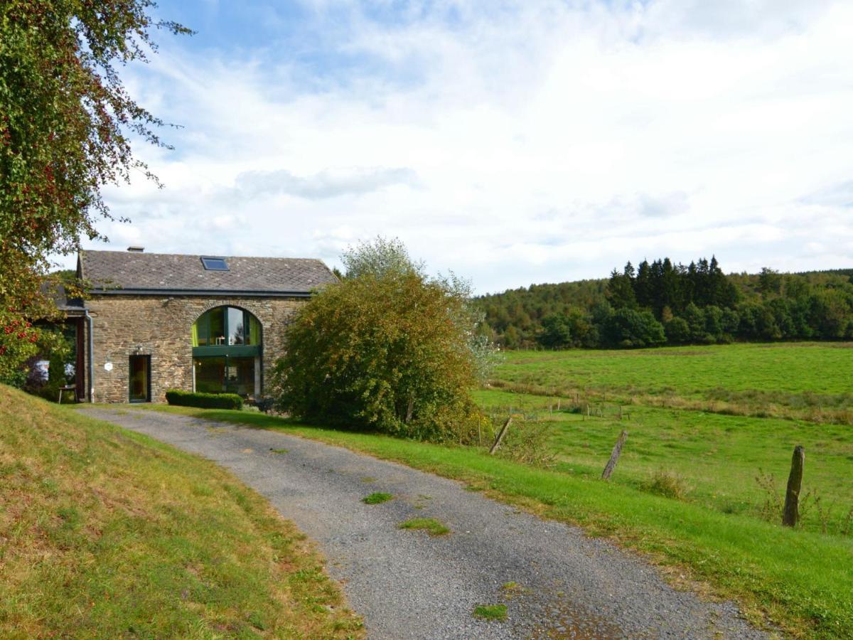 Comfortable Cottage In Neufmoulin With Meadow View Houffalize Rom bilde