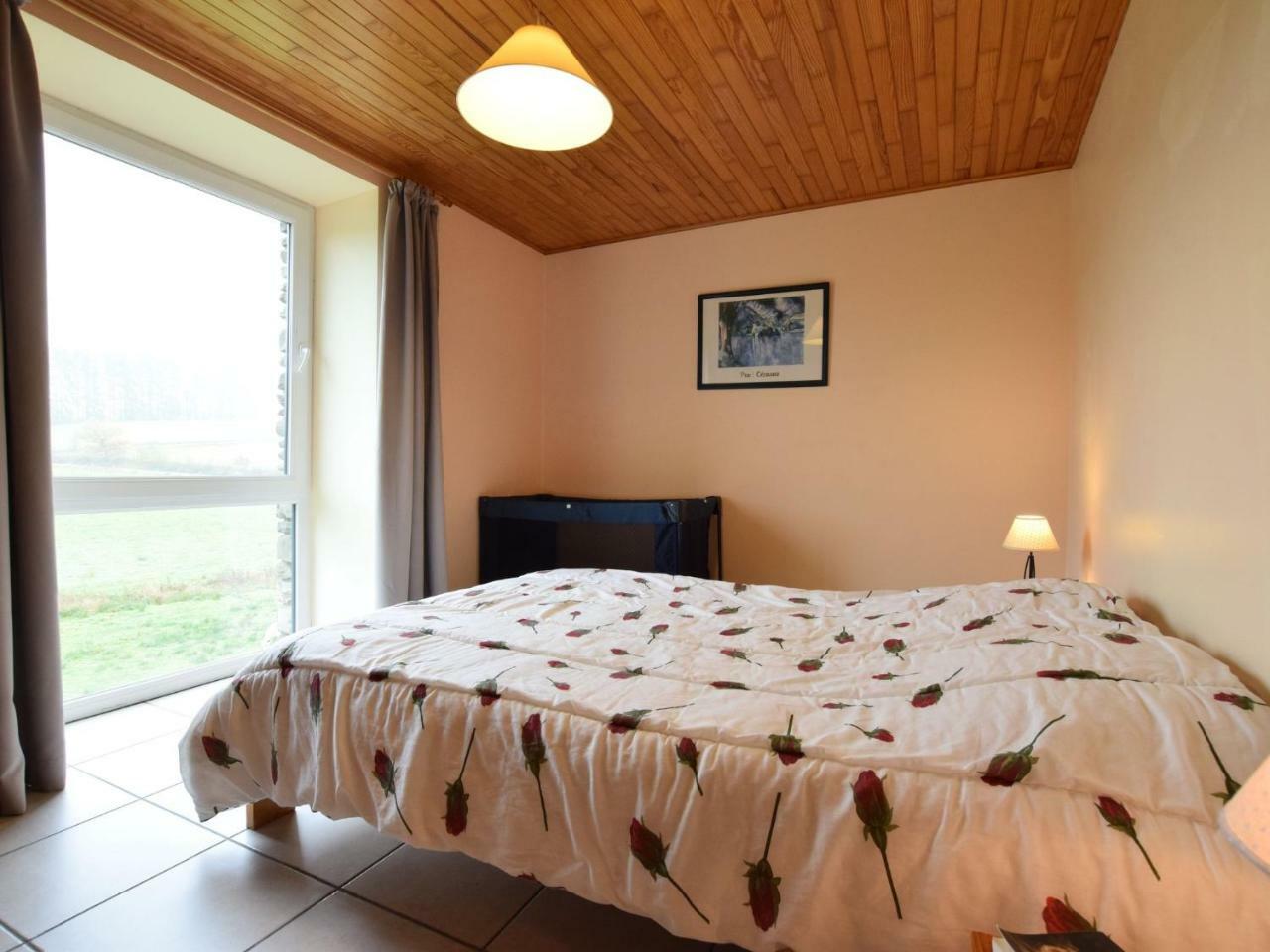Comfortable Cottage In Neufmoulin With Meadow View Houffalize Eksteriør bilde