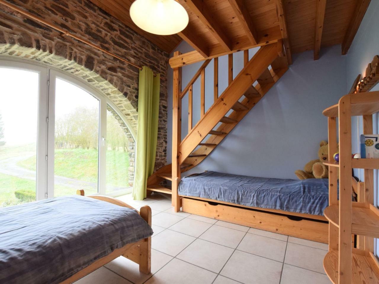 Comfortable Cottage In Neufmoulin With Meadow View Houffalize Eksteriør bilde